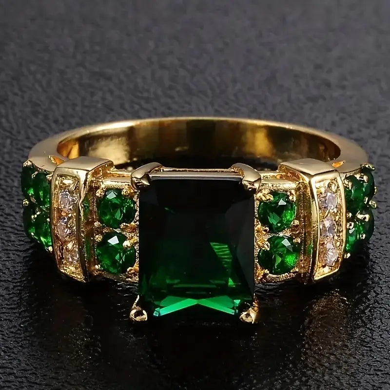 Averine Virdara Ring | Gold
