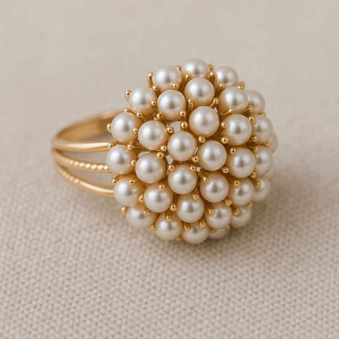 Elegant Inlaid Perlen Goldring