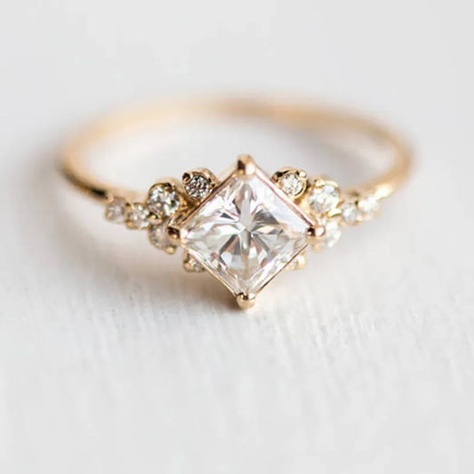 Gold Square Solitär Ring