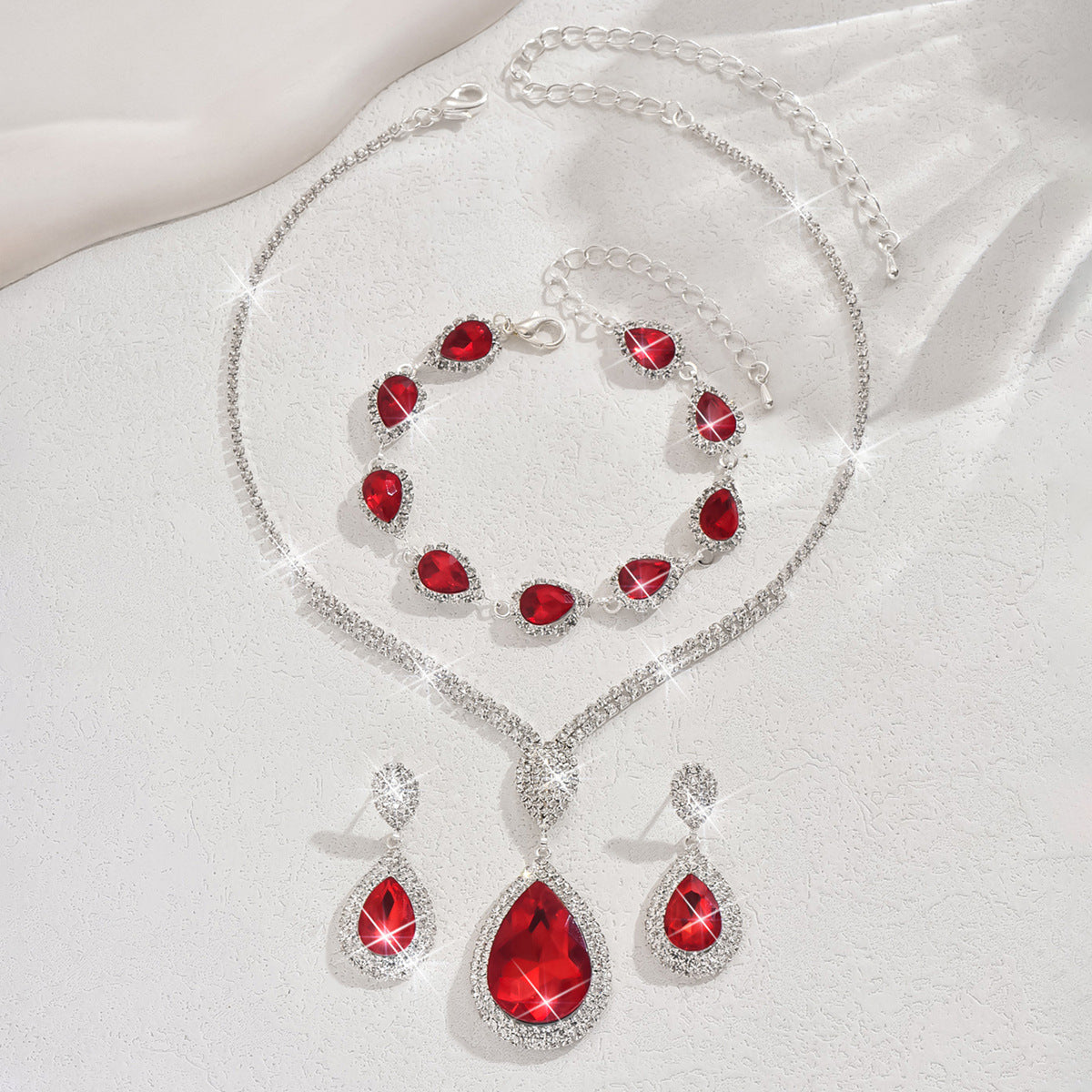Thalira Bloodwynne Schmuckset | Weißgold