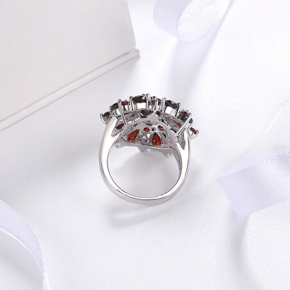 Scarlet Blütenblatt Ring | Gold