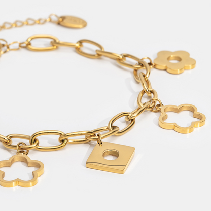 Lucky Daisy Charm Armband