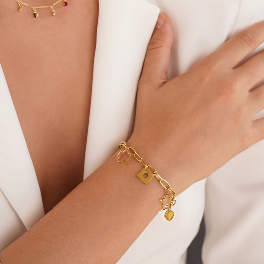 Lucky Daisy Charm Armband